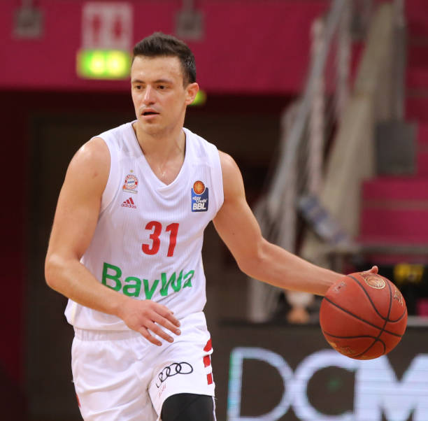 我们意识到 我们意识到