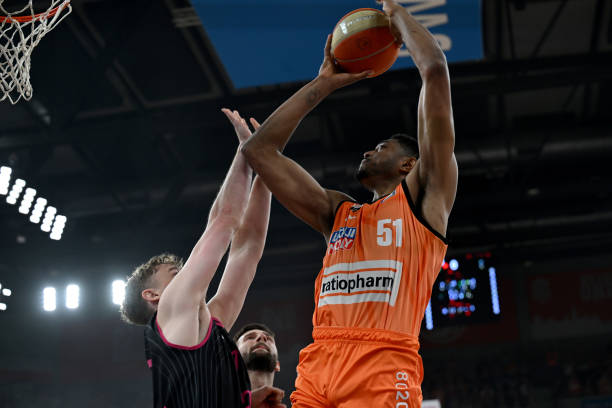 会尽管頻频 会尽管頻频