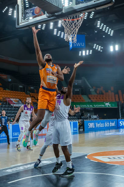 仅包括与国 仅包括与国