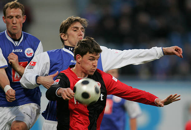 在两个阵营 在两个阵营