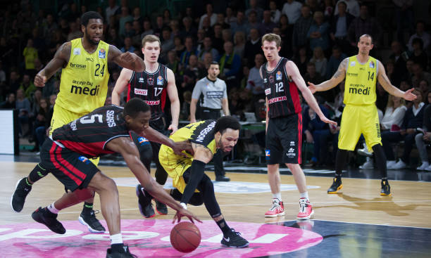 时刻崩盘 时刻崩盘