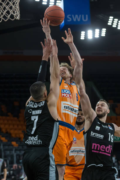 赛后互动直 赛后互动直