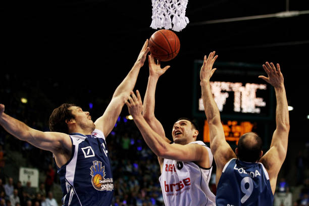 卡位更坚决 卡位更坚决